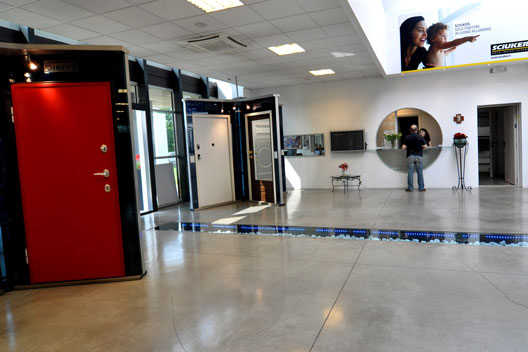 L'ingresso del nostro Showroom di Busto Garolfo